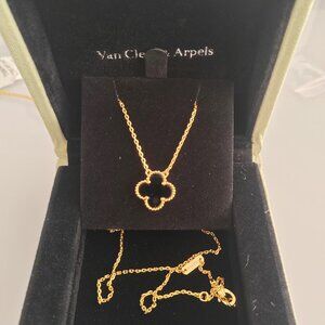 Van Cleef & Arpels classic black necklace